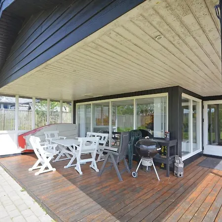 Two-bedroom With A Fireplace In Struer