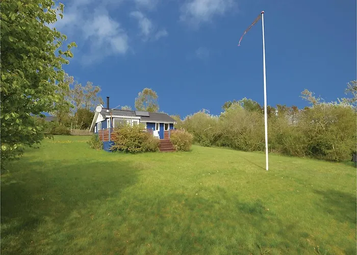 Two-bedroom With A Fireplace In Feriehus Struer